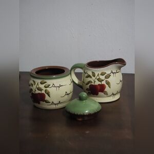 🍎Sugar Bowl & Creamer Set